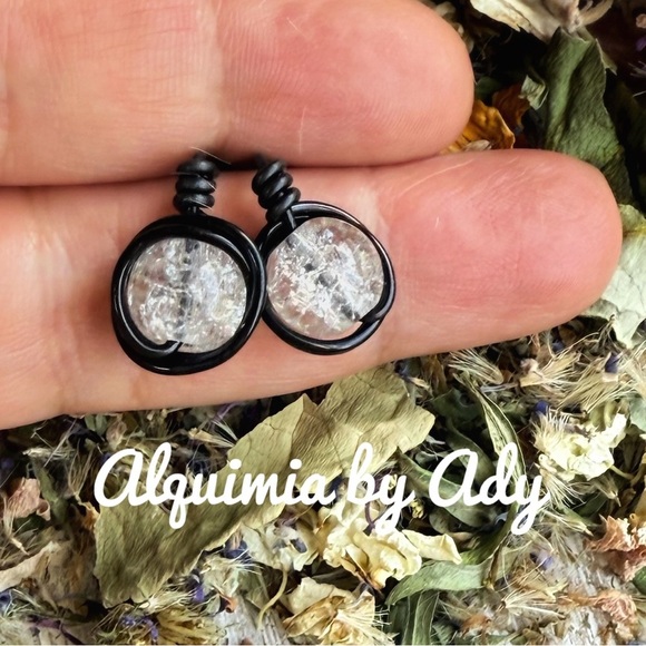 Clear aura Quartz studs statement earrings - Picture 1 of 4